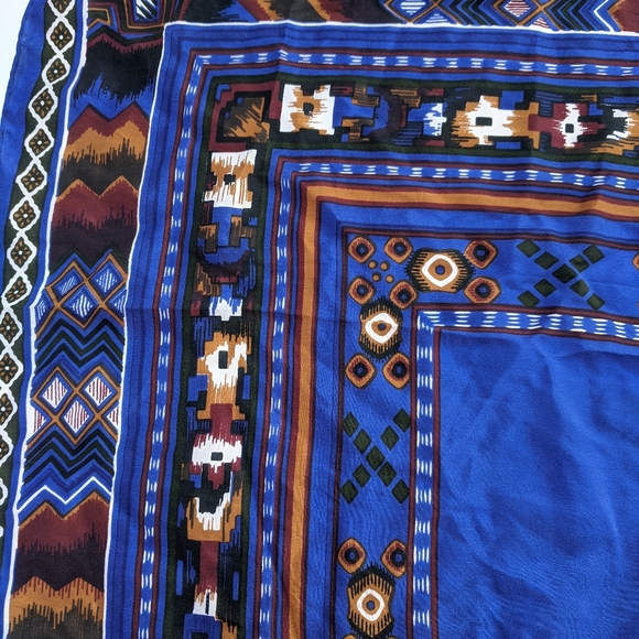 GOLDEN CAMEL 🐪 SILK SCARF! - Picture 13 of 16